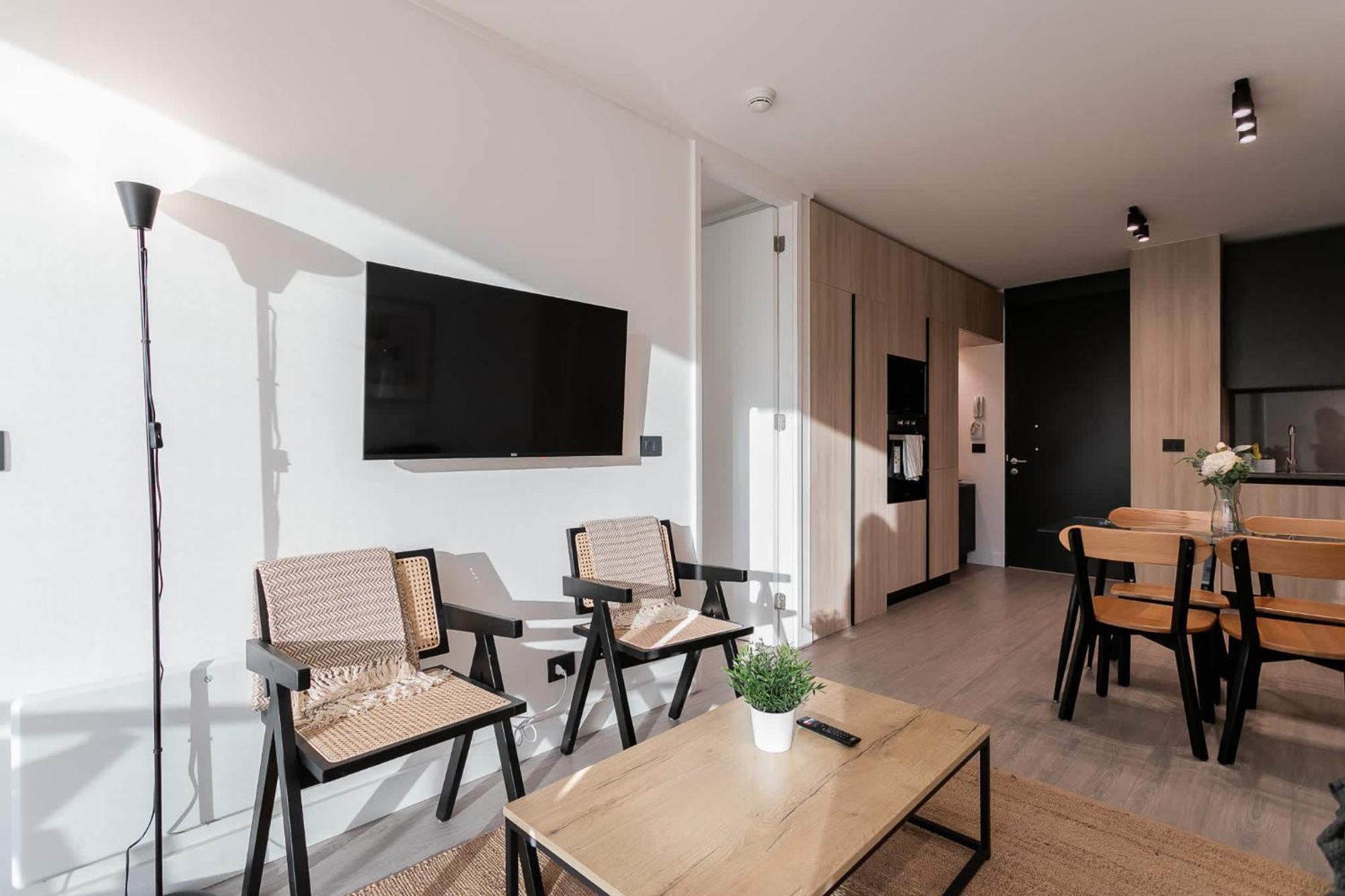Prime Location Modern 1br Condes Apartamento *
